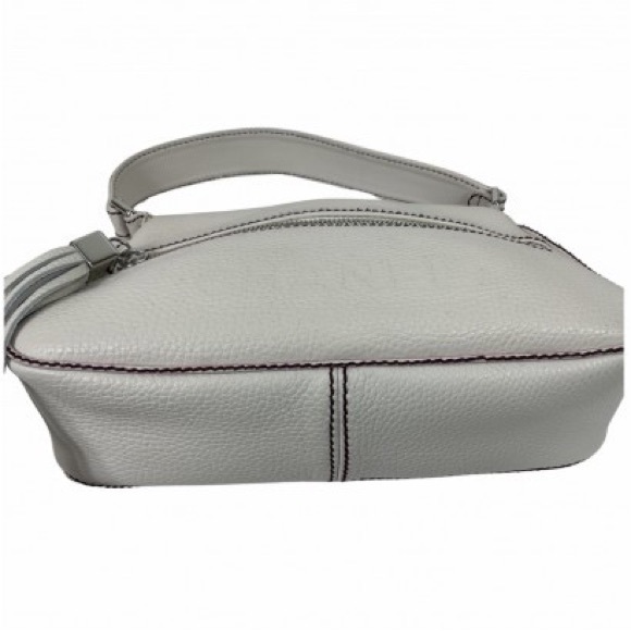 NEW in Box! Authentic vintage Chanel embossed leather bag - Picture 5 of 16